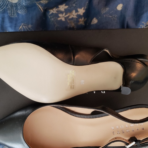 Barney's NY black leather slingbacks NWT sz9 - Picture 2 of 8